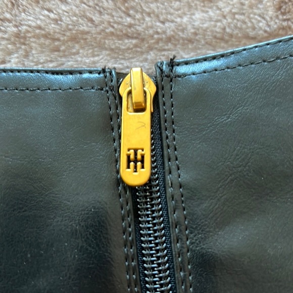 Tommy Hilfiger tall riding boot. Black. Size 6. NWOT. - Picture 4 of 5